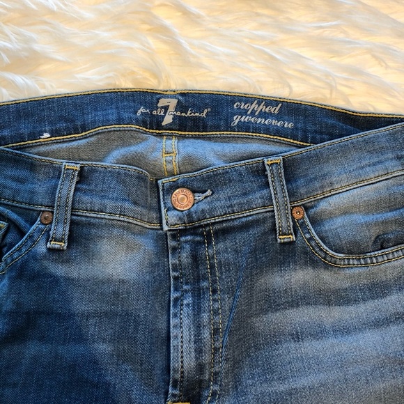 5[7ForAllMankind] Cropped Gwenevere - Picture 5 of 6